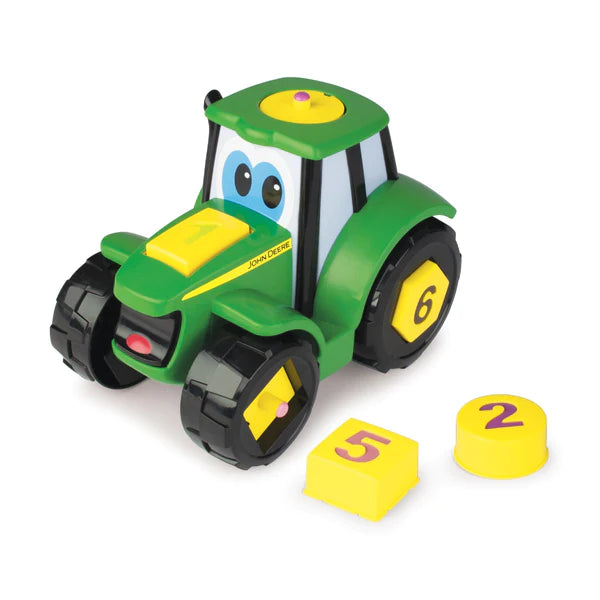 Tractoras John Deere cu forme si cifre