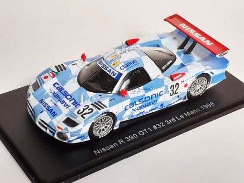 Nissan R 390 GT1 #32 3rd Le Mans 1998 cu vitrina plexiglass - 1/43 Spark