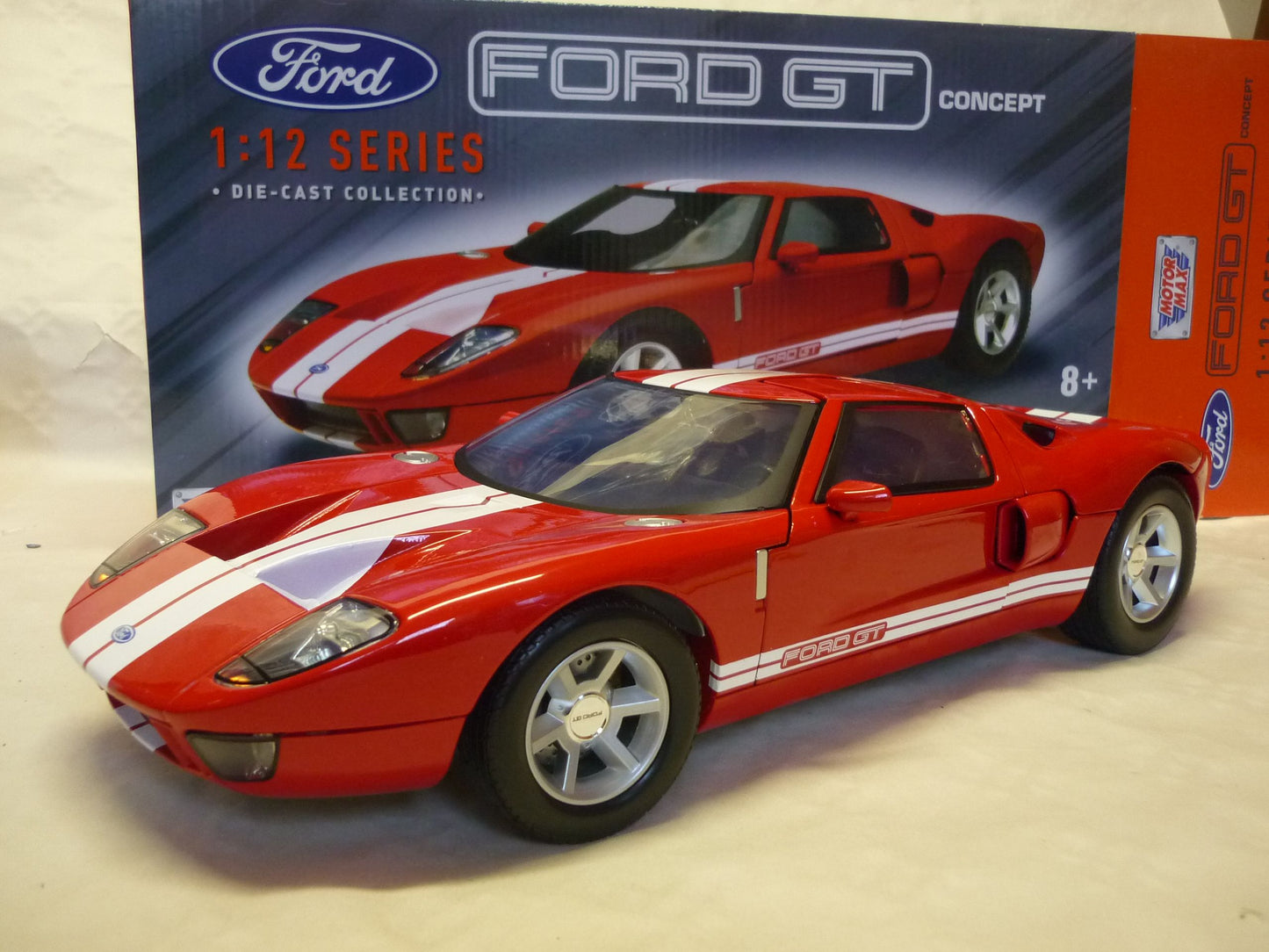 Ford GT - 1/12 Motormax