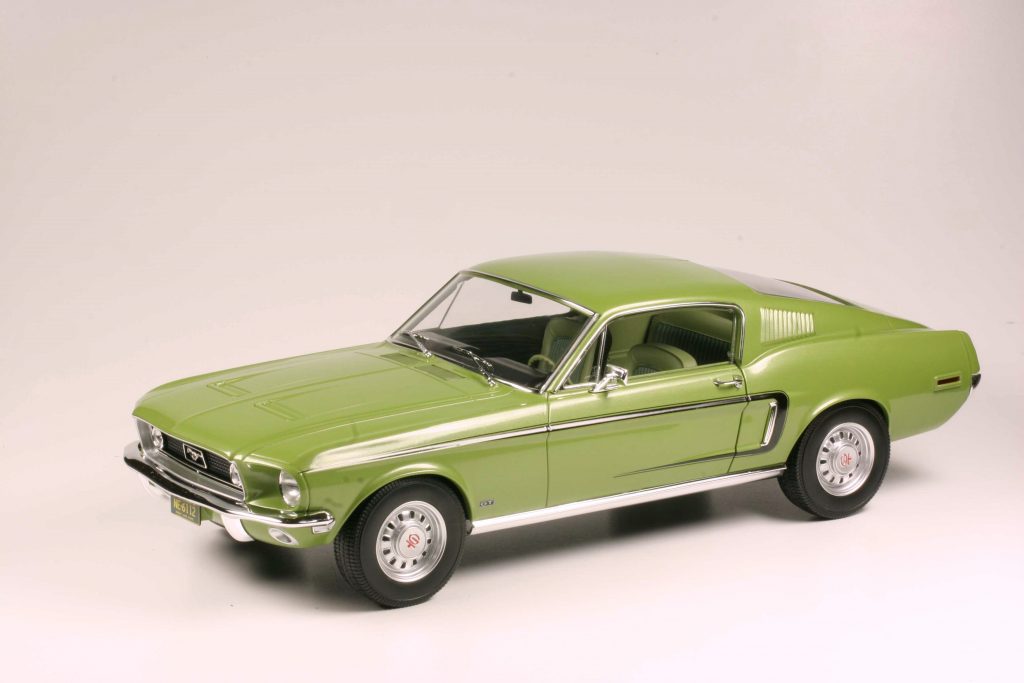 Ford Mustang GT 1968 light green metallic - 1/12 Norev