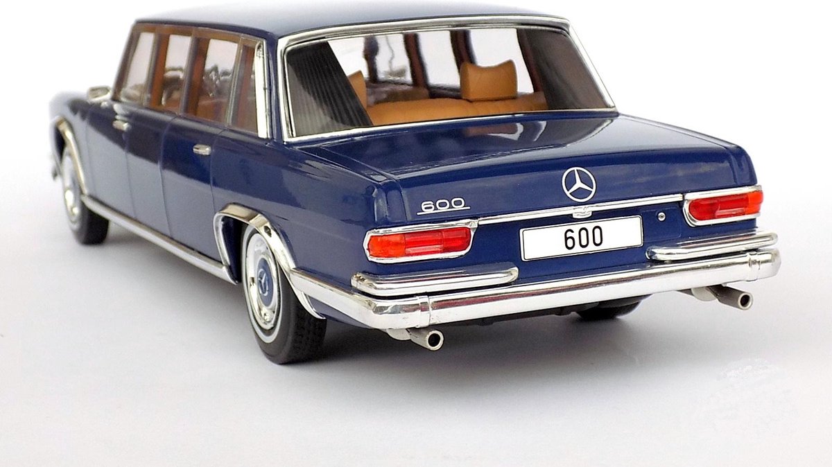 Mercedes-Benz 600 bleumarin - 1/18 Model Car Group