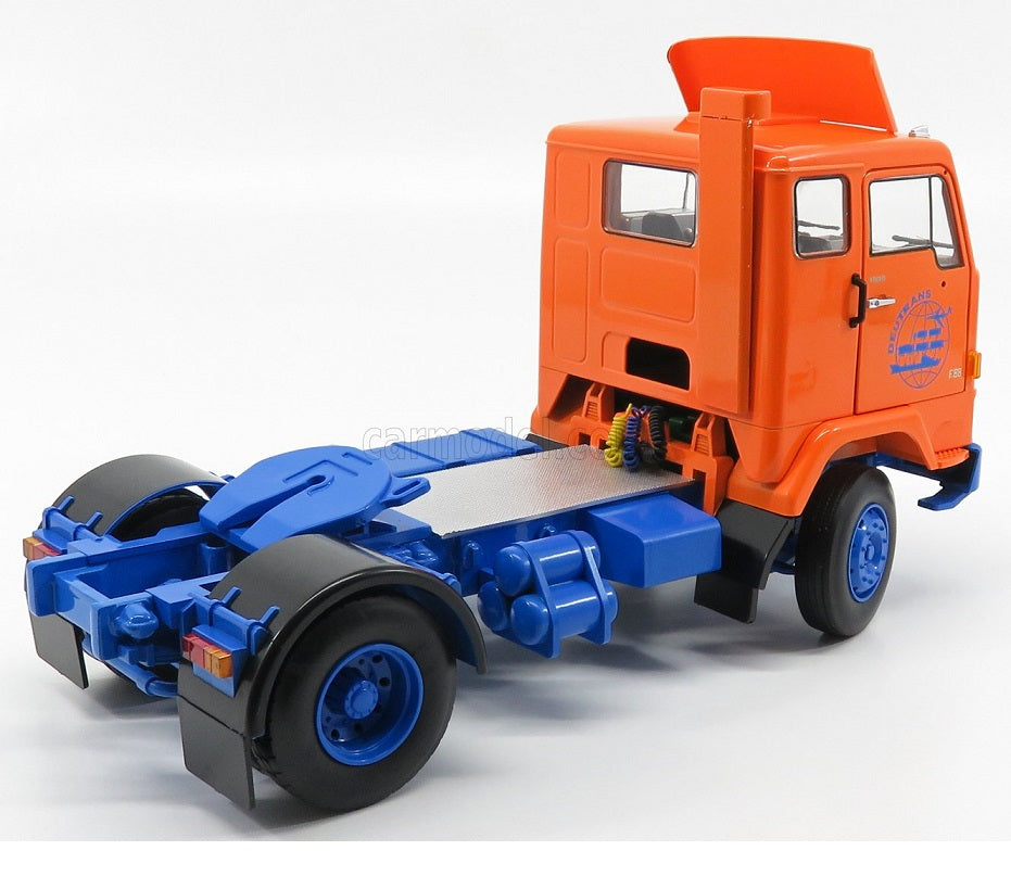 Camion Volvo F88 portocaliu/albastru - 1/18 Road Kings