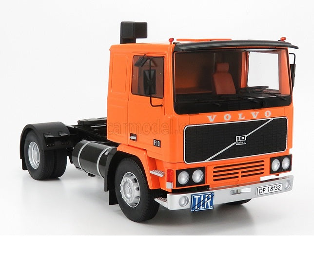 Camion Volvo F10 Truck Deutrans year 1977 orange / black - 1/18 ROAD KINGS