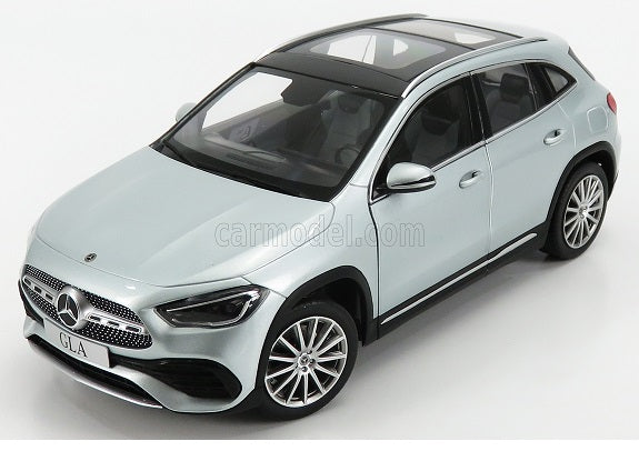 Mercedes-Benz GLA argintiu - 1/18 Z-Models