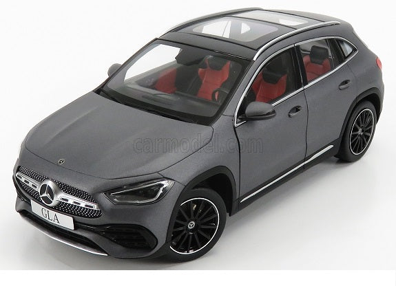 Mercedes-Benz GLA mountain grey mango - 1/18 Z Models