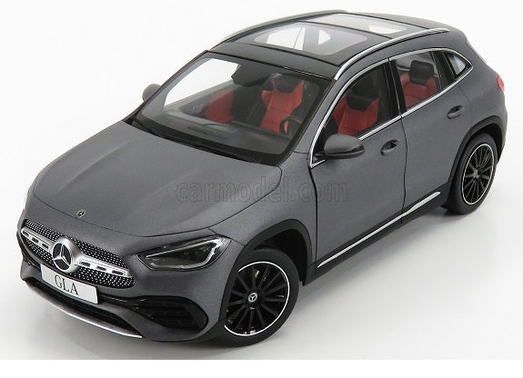 Mercedes-Benz GLA mountain grey mango - 1/18 Z Models