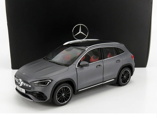 Mercedes-Benz GLA mountain grey mango - 1/18 Z Models