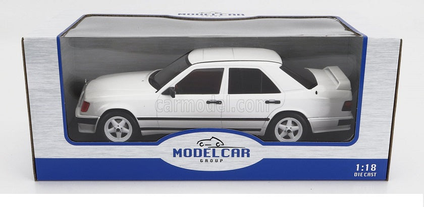 Mercedes-Benz W124 Tuning alb - 1/18 Model Car Group