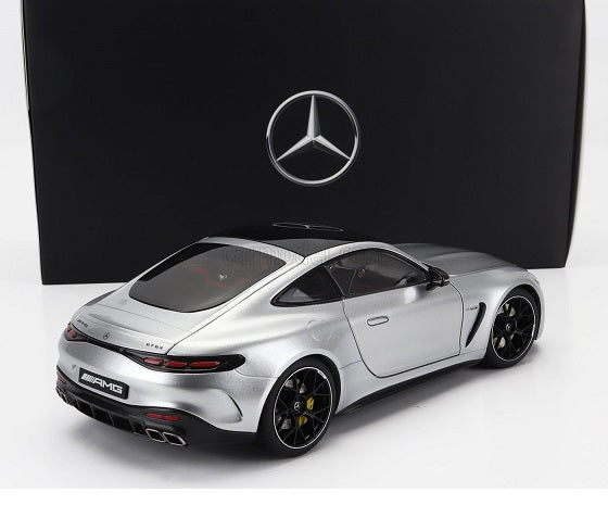 Mercedes AMG GT 63 hightechsilver - 1/18 Nzg