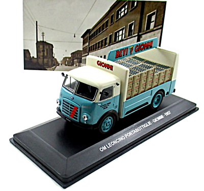 Om Leoncino Portabottiglie - Giommi 1957 cu vitrina plexiglass - 1/43 Altaya