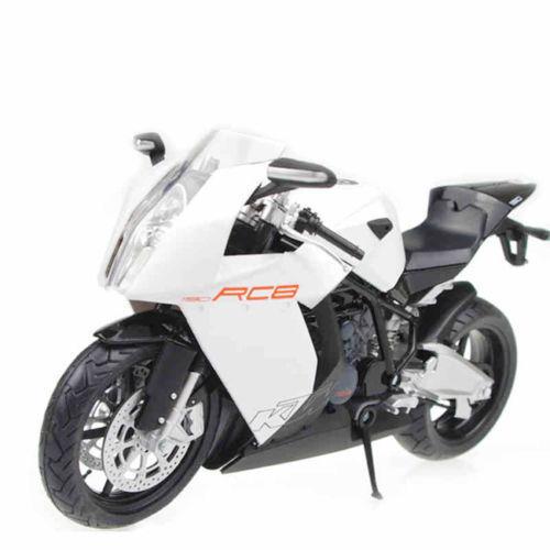 Motocicleta KTM RC8 alba - 1/12 Automaxx