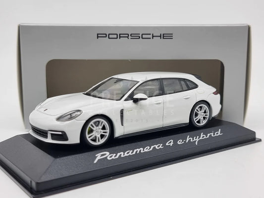 Porsche Panamera 4 e-hybrid alb - 1/43 Minichamps