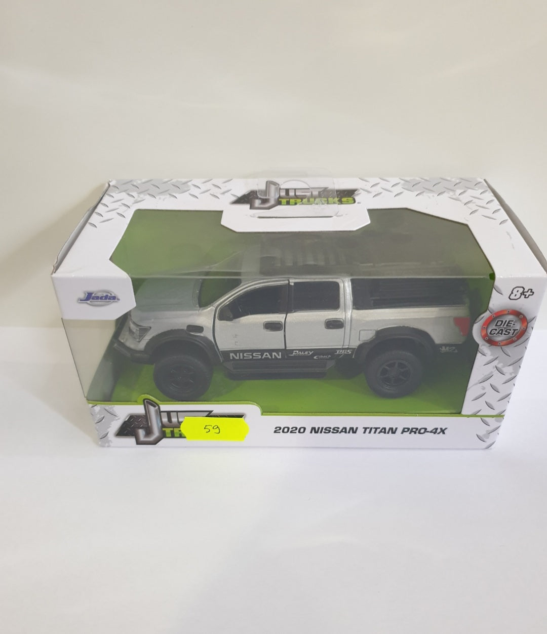 Nissan Titan Pro-4x 2020 - 1/32 Jada