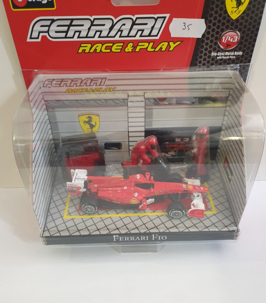 Formula 1 Ferrari cu accesorii - 1/43 Bburago