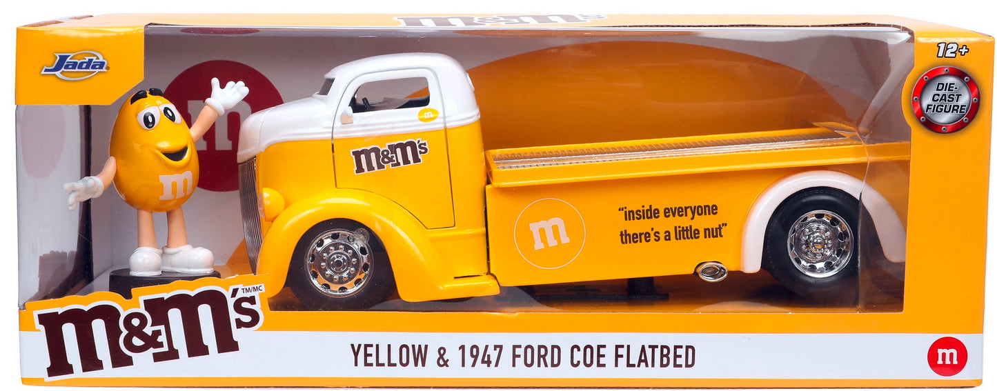 Ford Coe flatbed 1947 cu figurina galbena M&M's - 1/24 Jada