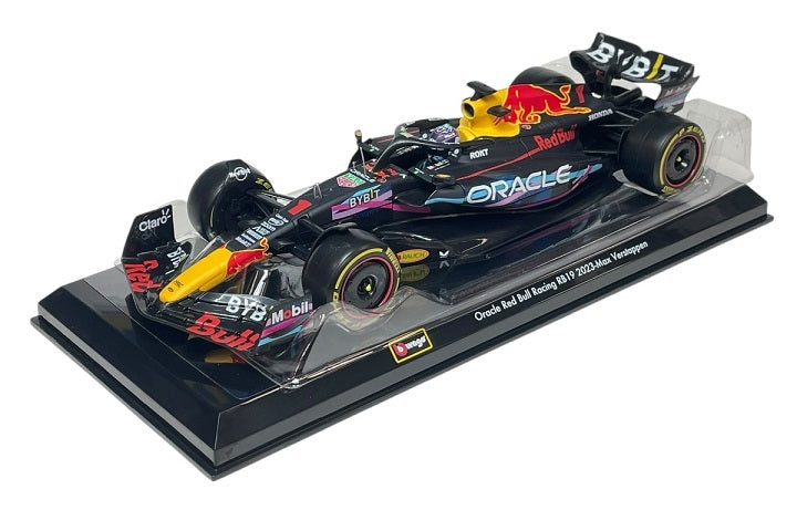 Formula 1 Oracle Red Bull Racing RB19 2023 Miami Grand Prix #1 Max Verstappen cu vitrina plexiglass - 1/24 Bburago