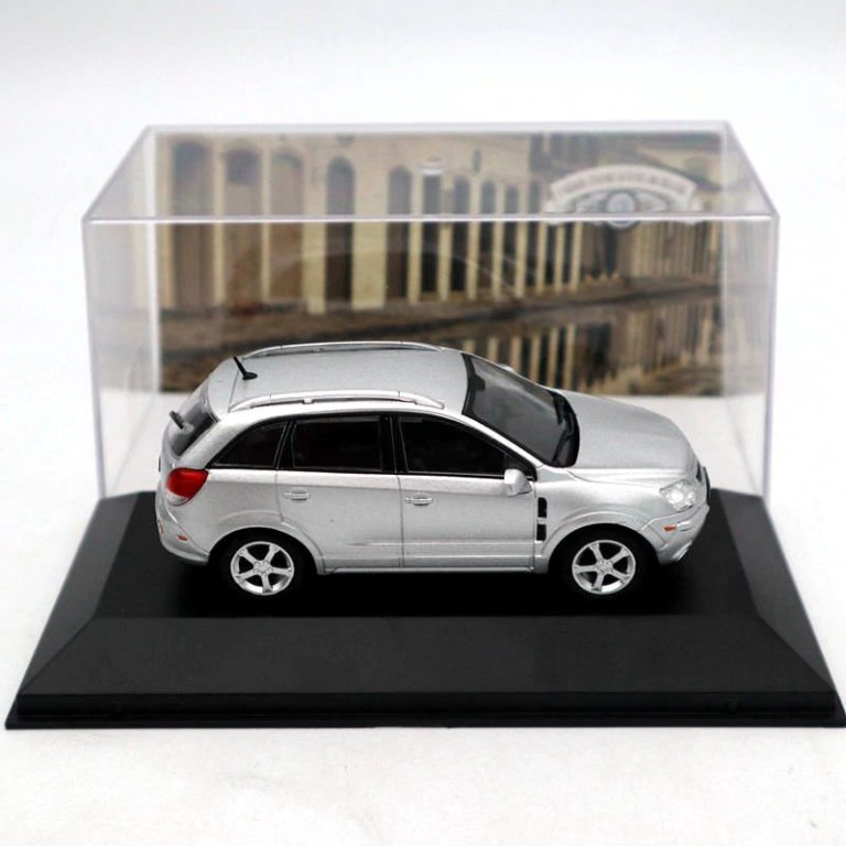 Chevrolet Captiva 2008 cu vitrina plexiglass - 1/43 Altaya