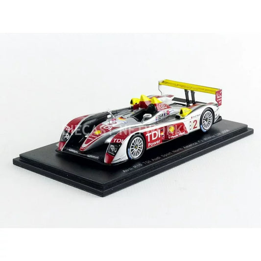 AUDI R10 TDI - Winner Le Mans 2008 cu vitrina plexiglass,produs la scara 1/43 de Spark.