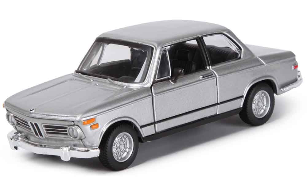 BMW 2002tii (1972) - 1/32 Bburago