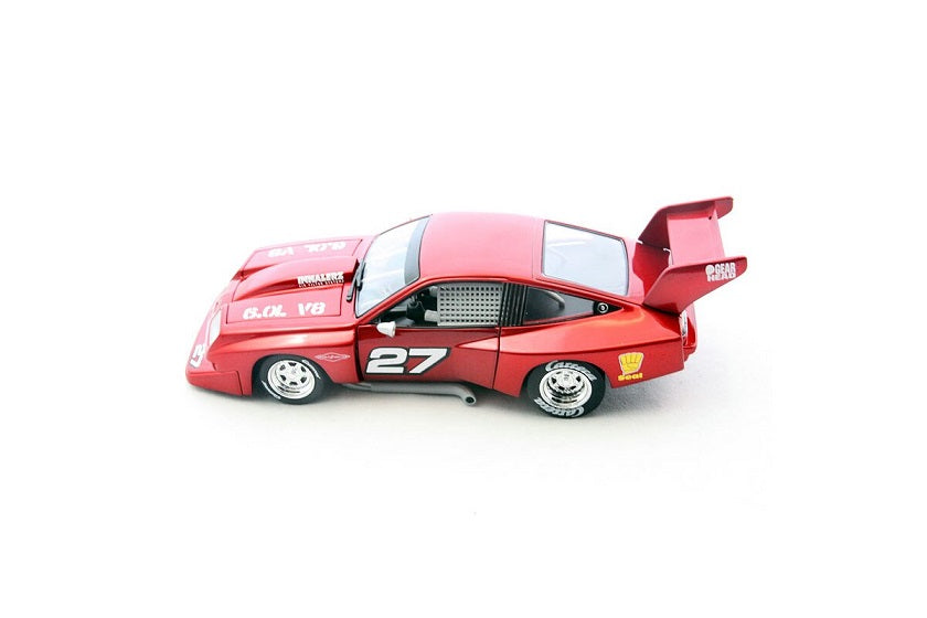 Chevrolet Dekon Monza No.27 cu pilot si vitrina plexiglass - 1/32 Carrera Evolution ( pentru pista Carrera )