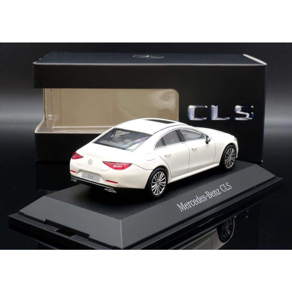 Mercedes CLS alb 2018 cu vitrina plexiglass - 1/43 Norev