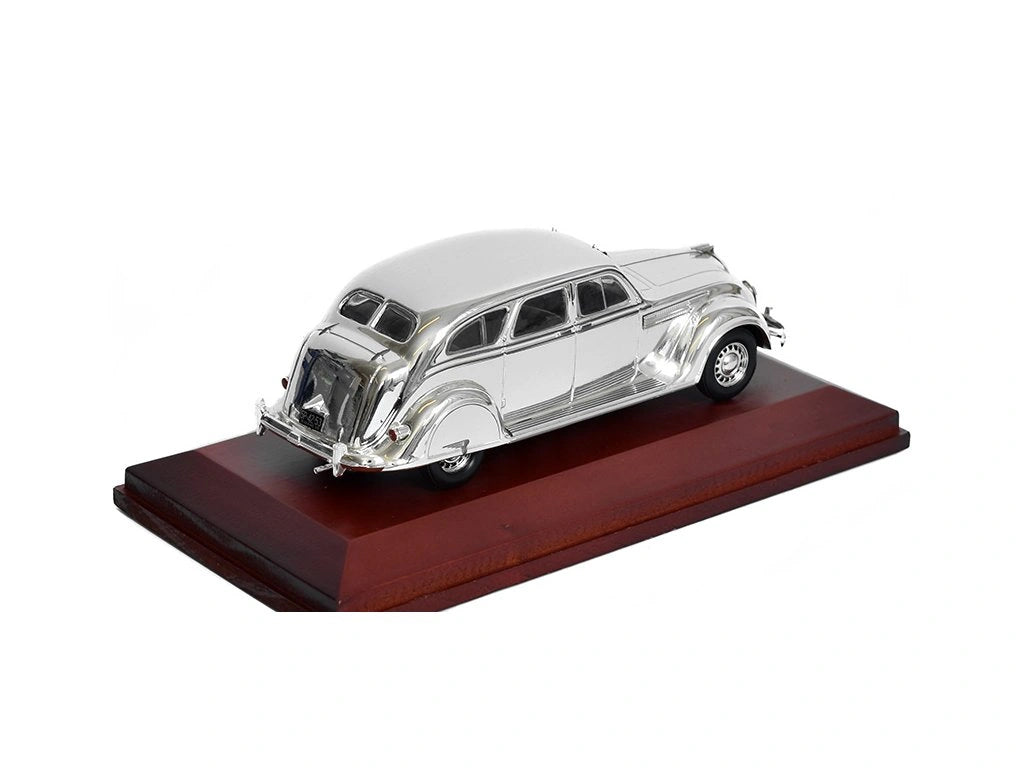 Chrysler Airflow cu vitrina plexiglass - 1/43 Atlas Collections