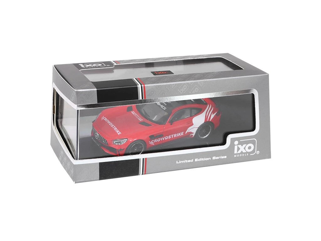 Mercedes-Benz AMG GT-R Safety Car 2021 cu vitrina plexiglass - 1/43 Ixo Models