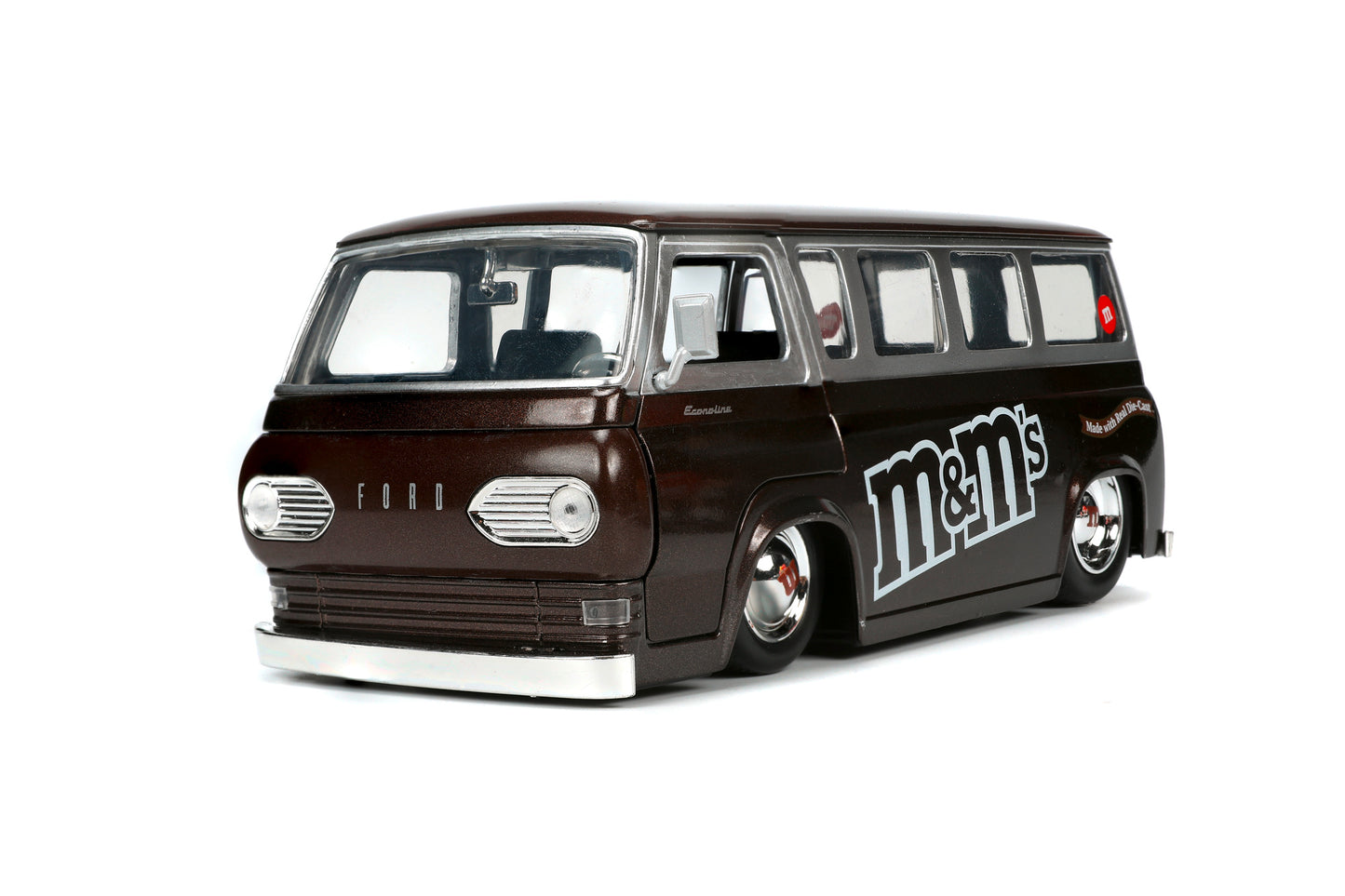 Ford Econoline 1965 cu figurina M&M's rosu - 1/24 Jada