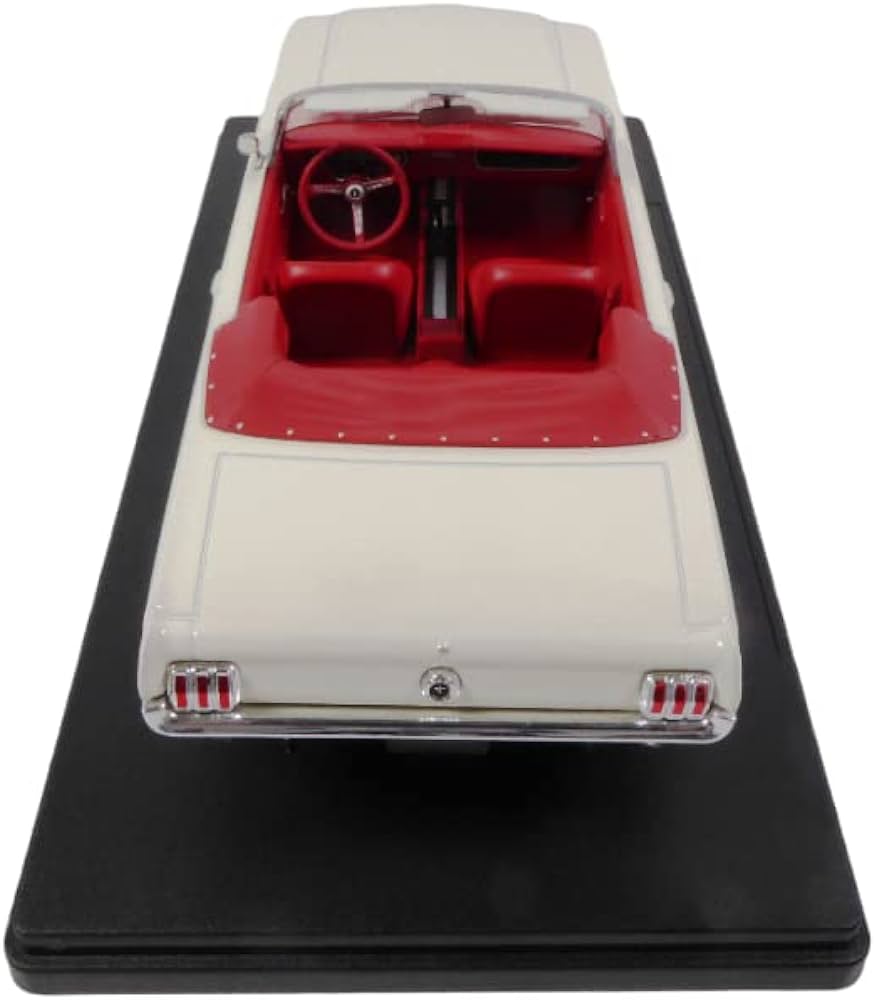 Ford Mustang Convertible 1965 - 1/24