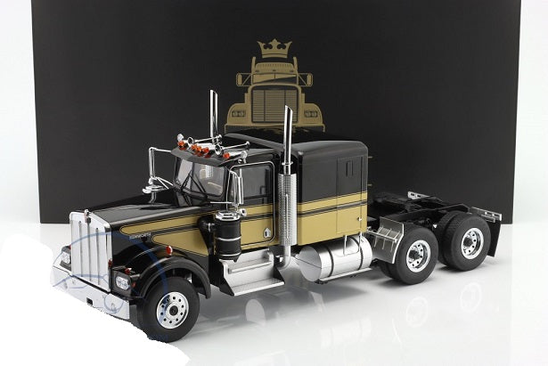 Camion Kenworth W900 Truck black/gold - 1/18 Road Kings