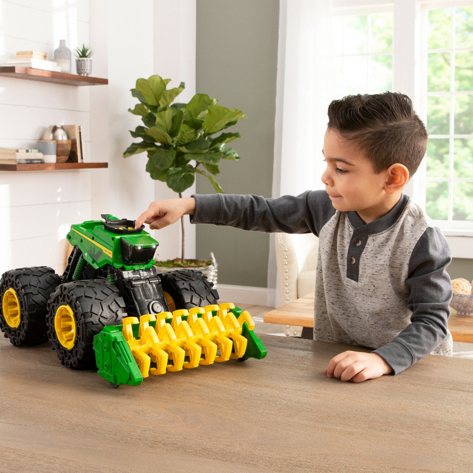 Combina John Deere cu lumini si sunete