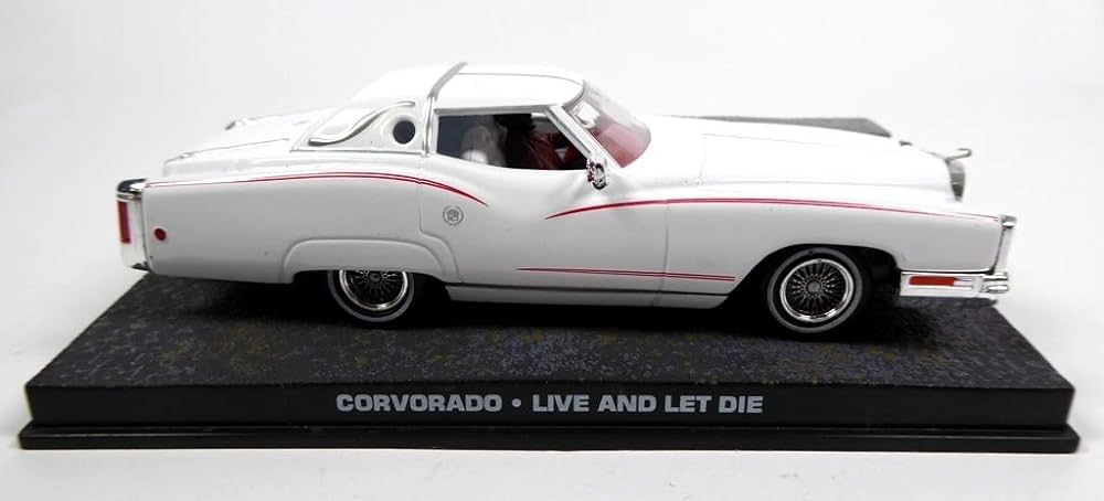 Corvorado Live and Let Die james Bond Movie cu vitrina plexiglass - 1/43 Altaya