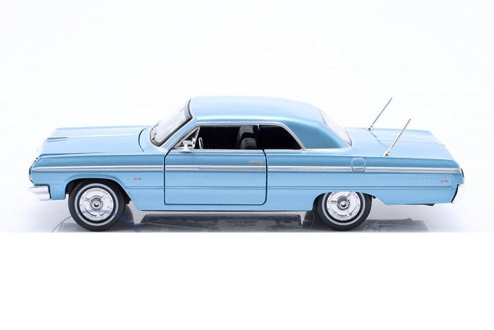 Chevrolet Impala SS 1964 bleu - 1/26 Maisto