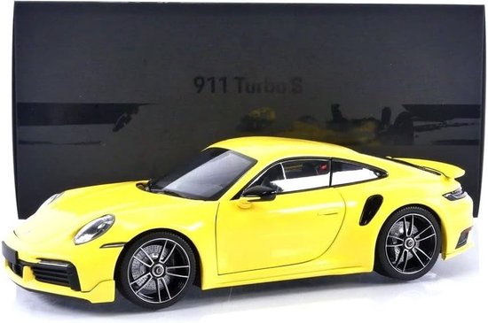 Porsche 911 Turbo S Coupe Sport Design 2021 galben - 1/18 Minichamps