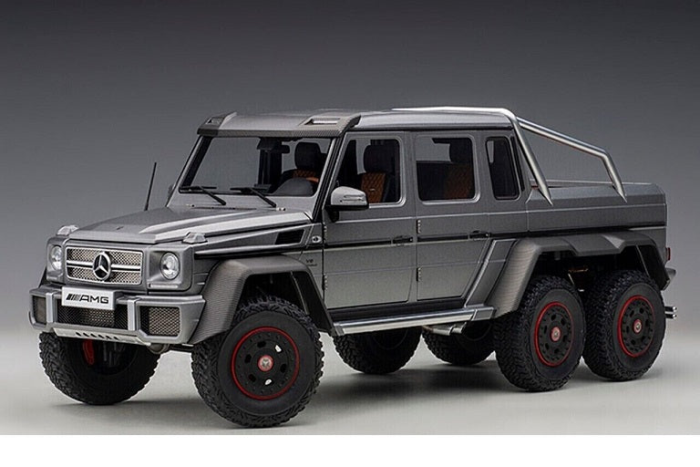 Mercedes-Benz G63 AMG 6X6 platinum magno - 1/18 Autoart