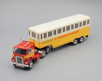 Camion cu remorca International Harvester DCOF-405 1959 Yamaha Pianos - 1/43 Ixo Models