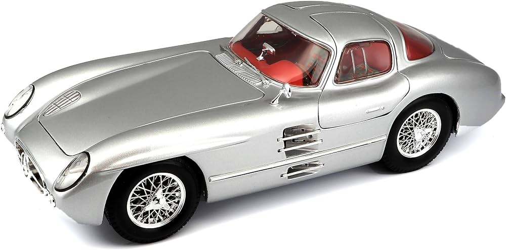 Mercedes-Benz 300 SLR Uhlenhaut Coupe - 1/18 Maisto Premiere Edition