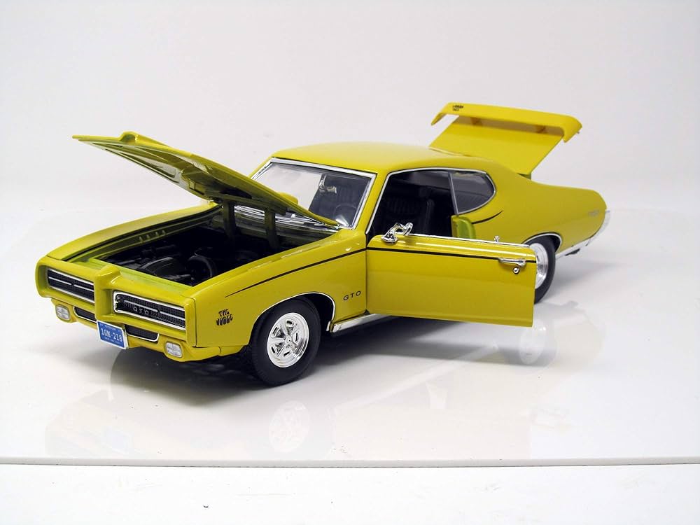 Pontiac Gto Judge galben 1969 - 1/18 Motormax