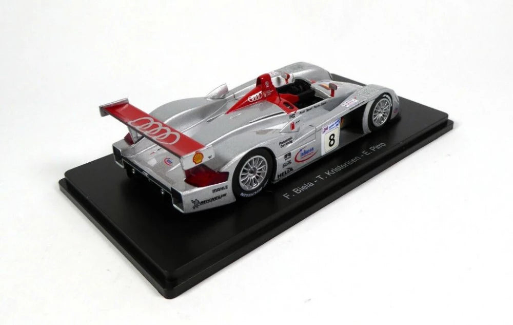 Audi R8 - Winner Le Mans 2000 cu vitrina plexiglass - 1/43 Spark