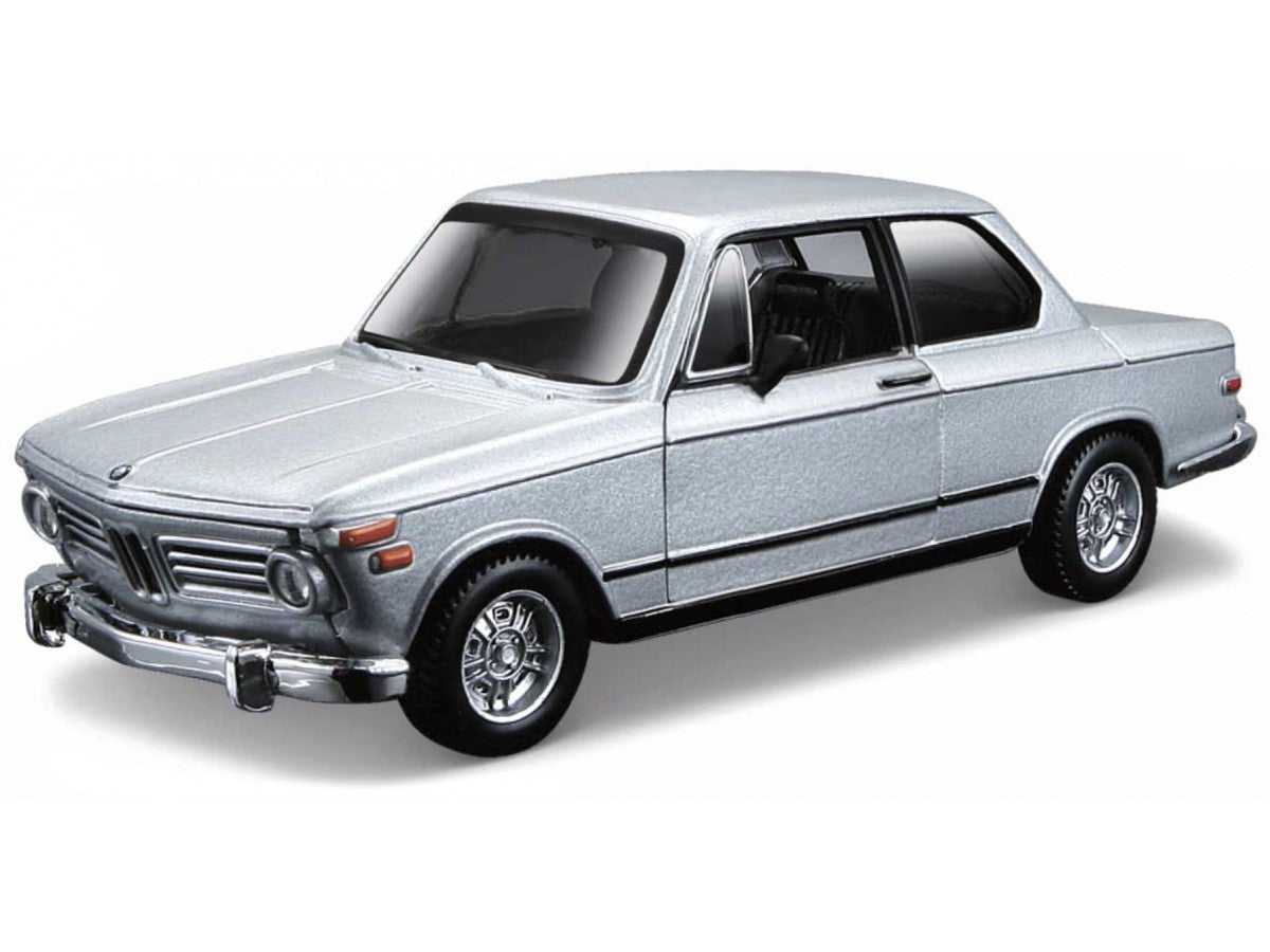 BMW 2002tii (1972) - 1/32 Bburago