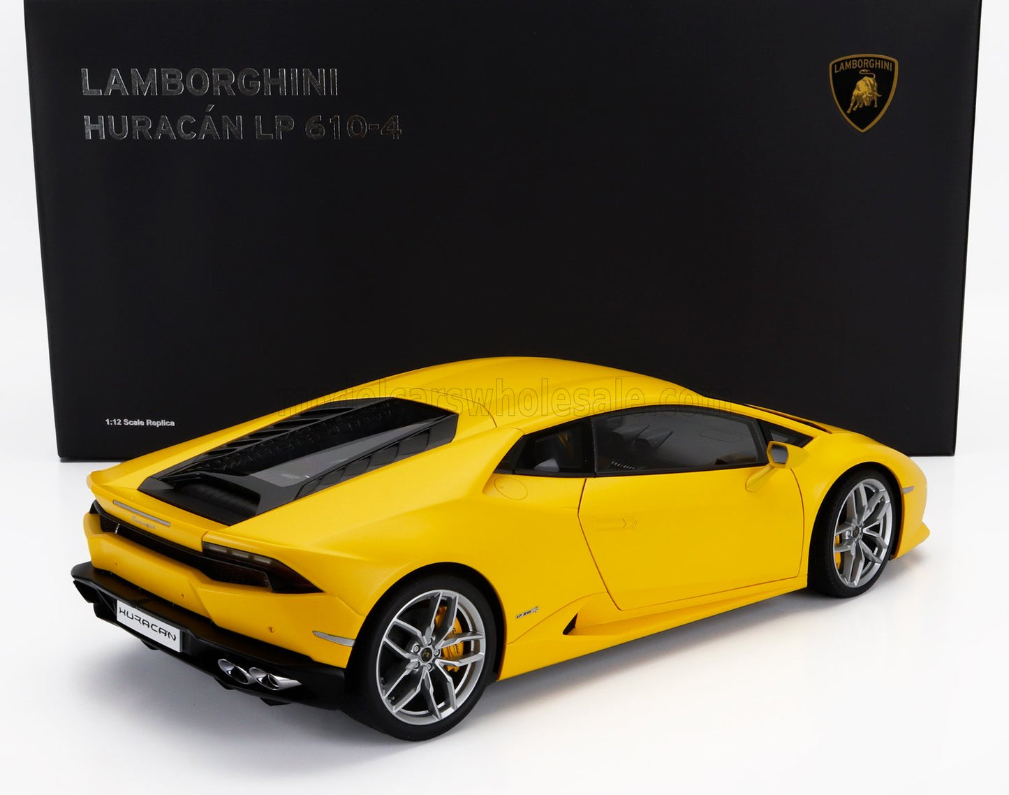 Lamborghini Huracan LP 610-4 galben mat - 1/12 Autoart