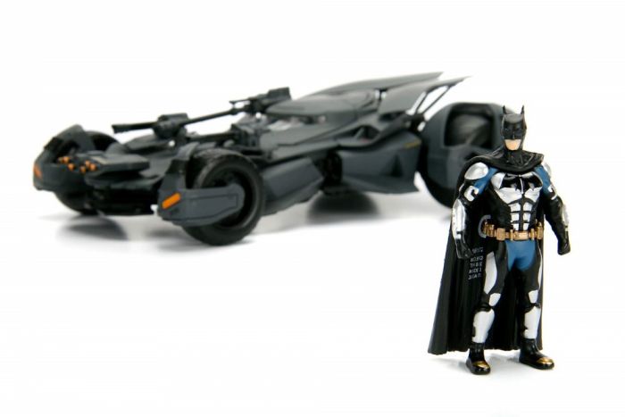 Batmobile si Batman - Justice League - 1/24 Jada