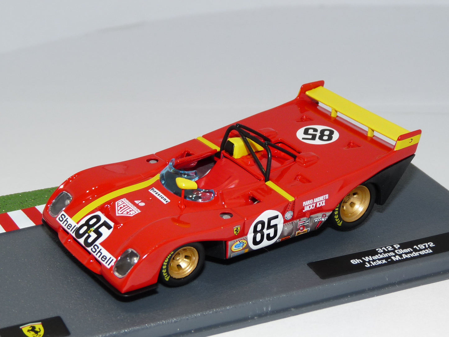 Ferrari 312 P 1972 #85 cu vitrina plexiglass - 1/43 Altaya