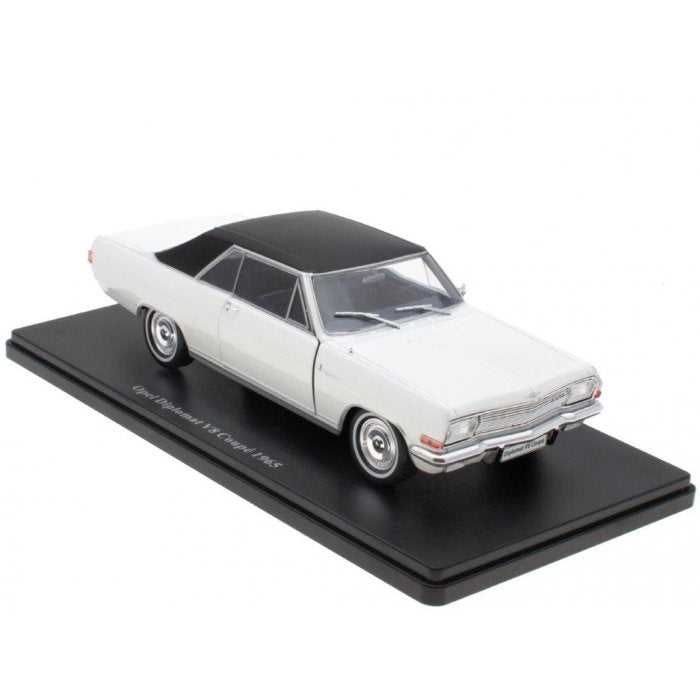 Opel Diplomat V8 Coupe 1965 - 1/24 Hachette.