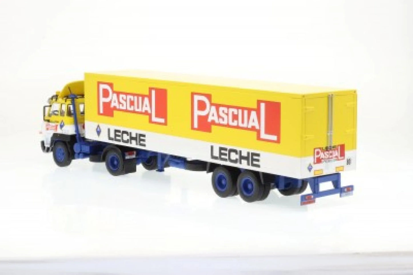 TIR Dodge C38T Leche Pascual - 1/43 Altaya