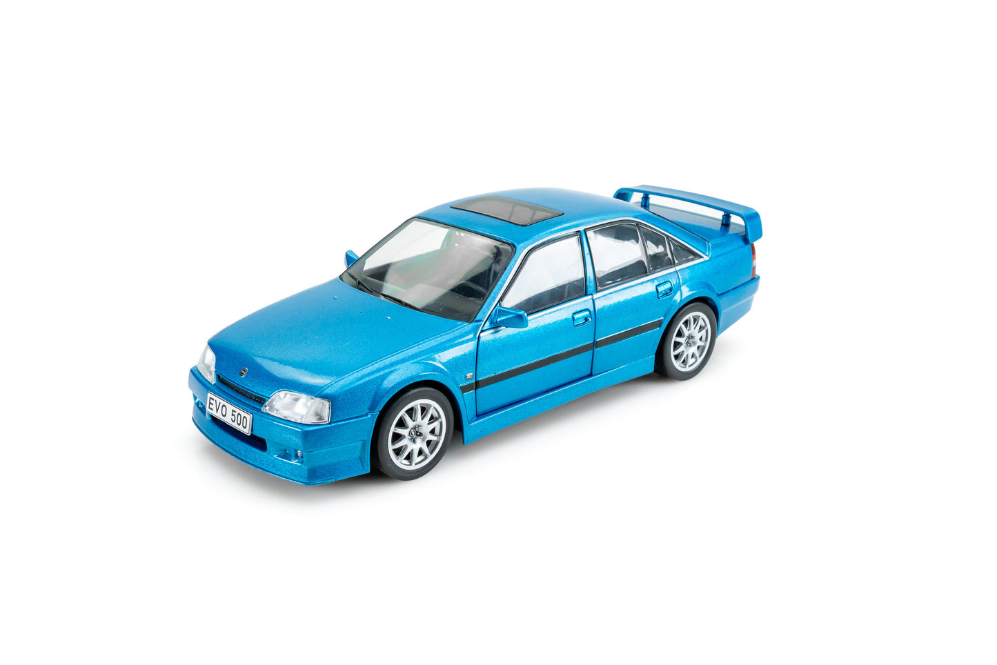 Opel Omega Evolution 500 albastru - 1/24 Whitebox