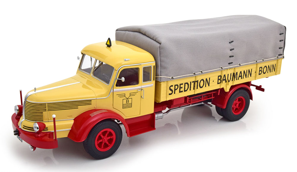 Camion Krupp Titan SWL 80 flatbed truck Baumann with tarp 1950-54 crem/rosu - 1:18 Road Kings