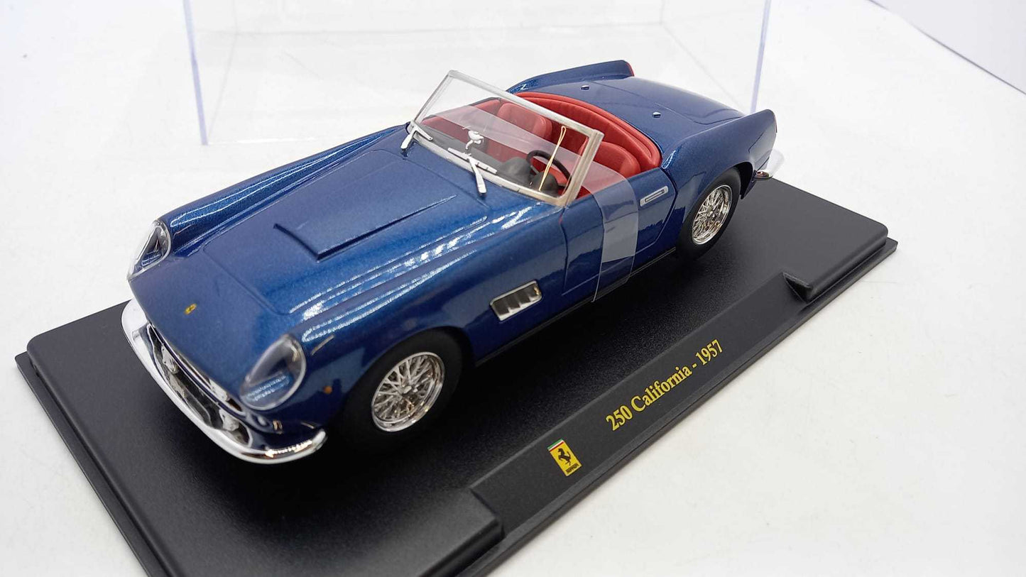 Ferrari 250 California 1957 cu vitrina plexiglass - 1/24 Bburago