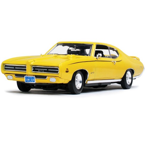 Pontiac Gto Judge galben 1969 - 1/18 Motormax