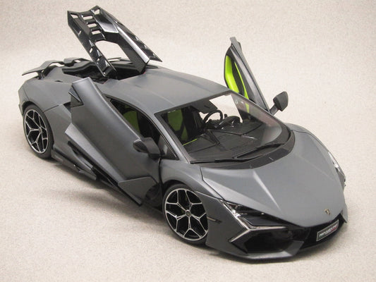 Lamborghini Revuelto gri - 1/18 Maisto